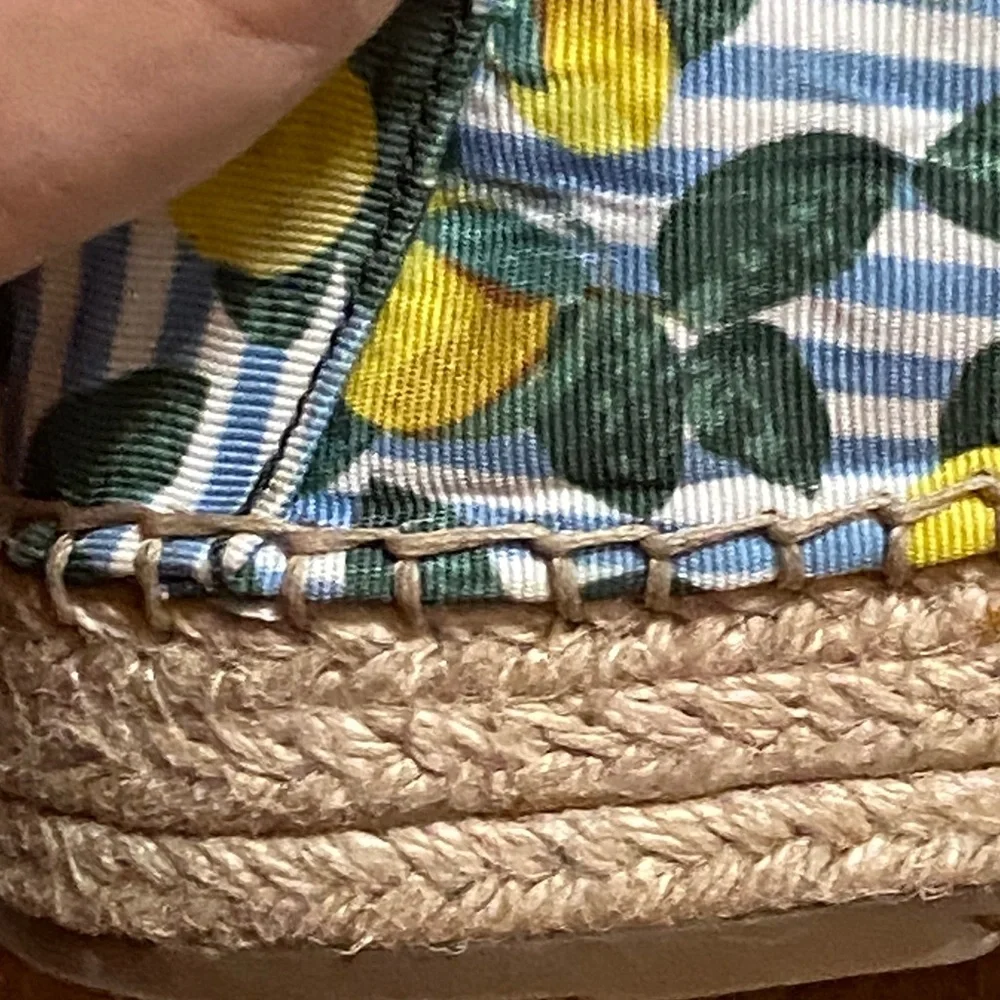 Gianni Bini Sneakers - Blue and Yellow Lemon Print